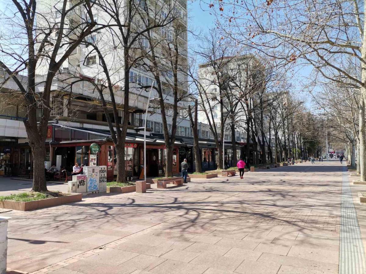 Calla 4 Apartment - Main Square, In The City Shopping Center - Parking Slot With Securiti And Video Camera Skopje Eksteriør billede