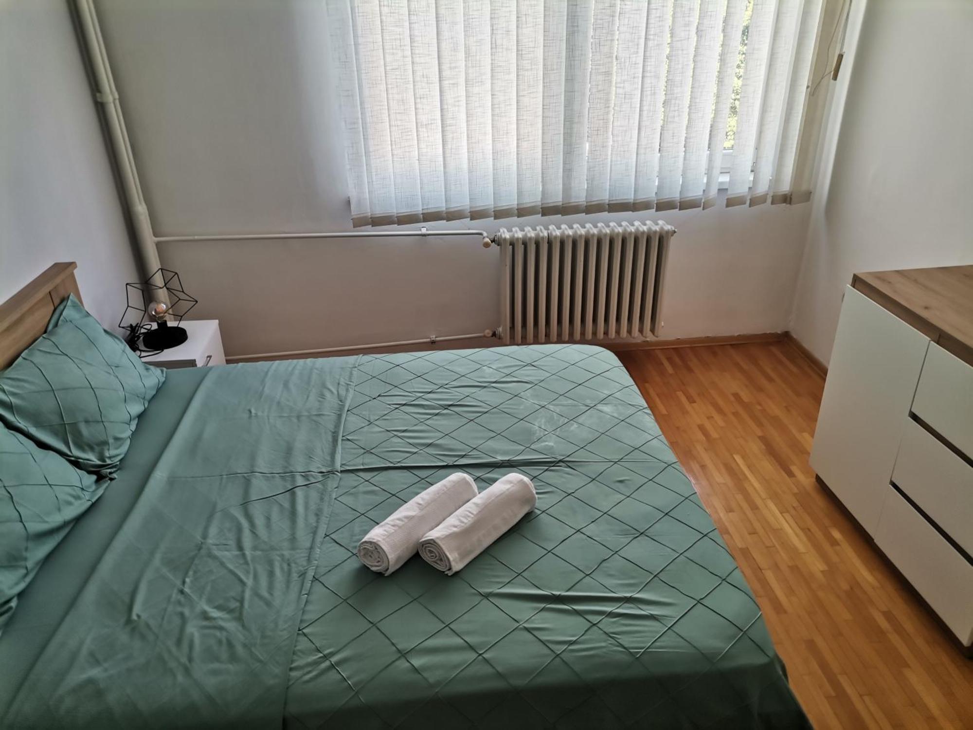 Calla 4 Apartment - Main Square, In The City Shopping Center - Parking Slot With Securiti And Video Camera Skopje Eksteriør billede